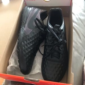 Mens Nike tiempo legend pro turf shoes size 9